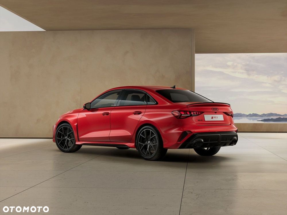 Audi RS3 Limousine - 5