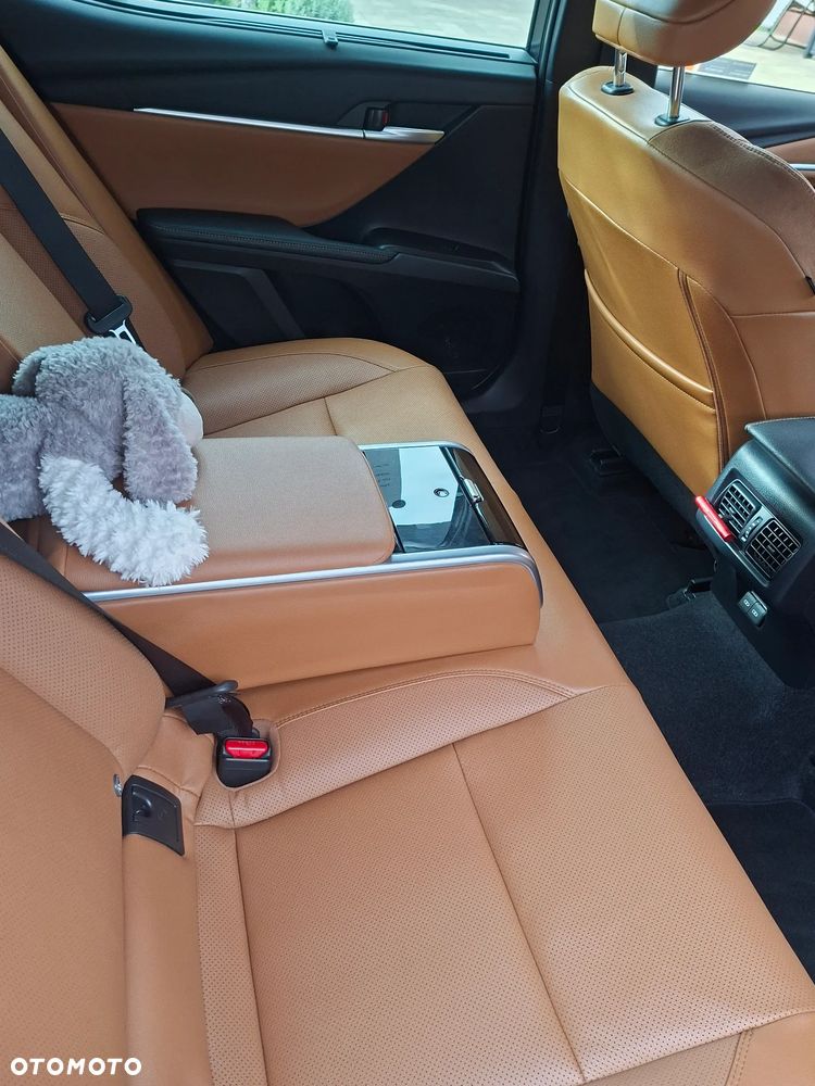 Toyota Camry 2.5 Hybrid Executive CVT - 7