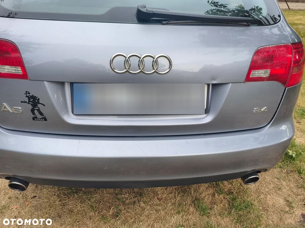 Audi A6 Avant 2.4 - 10