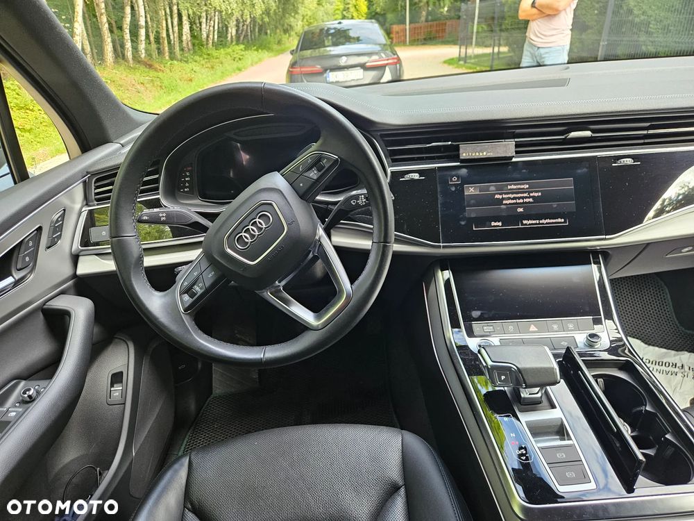 Audi Q7 - 24