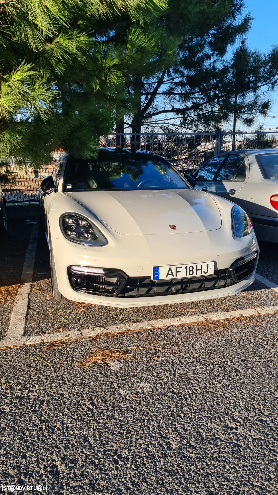 Porsche Panamera Sport Turismo 4 E-Hybrid - 10