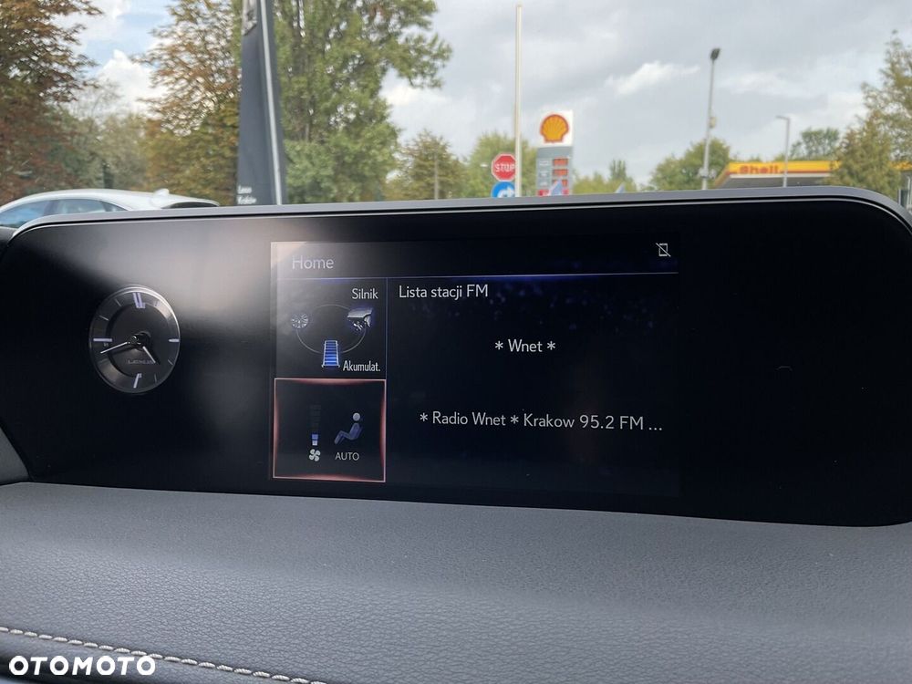 Lexus UX - 27