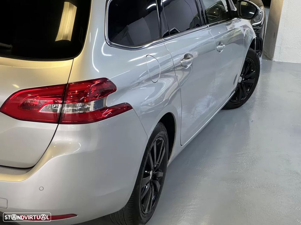 Peugeot 308 SW 1.6 BlueHDi Allure - 21