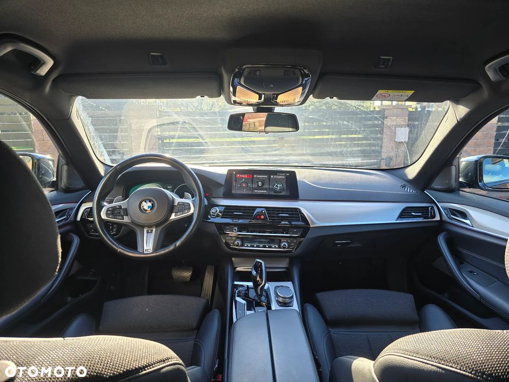 BMW Seria 5 520d Sport Line sport - 8
