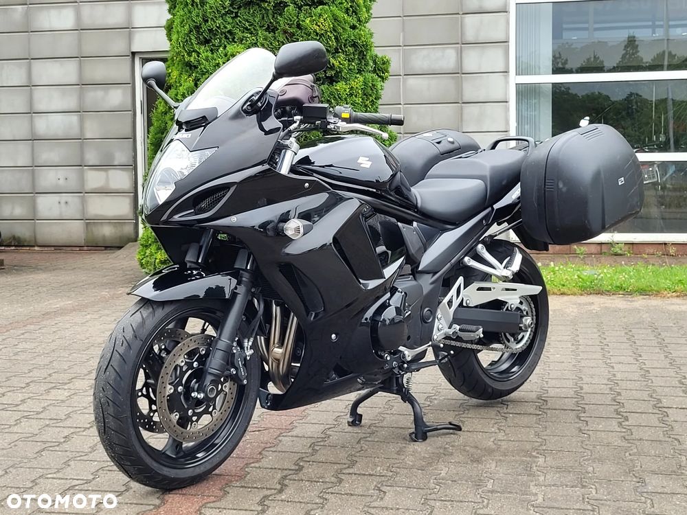Suzuki GSX - 14