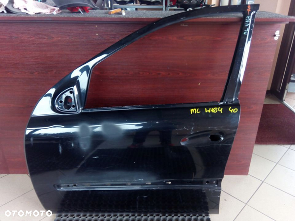 MERCEDES ML W164 DRZWI lewe przednie