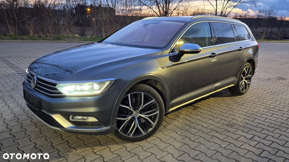 Volkswagen Passat Alltrack - 1