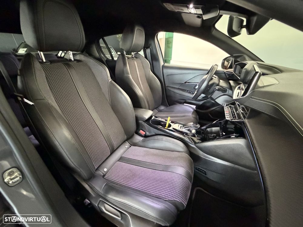 Peugeot e-208 50 kWh GT Line - 28