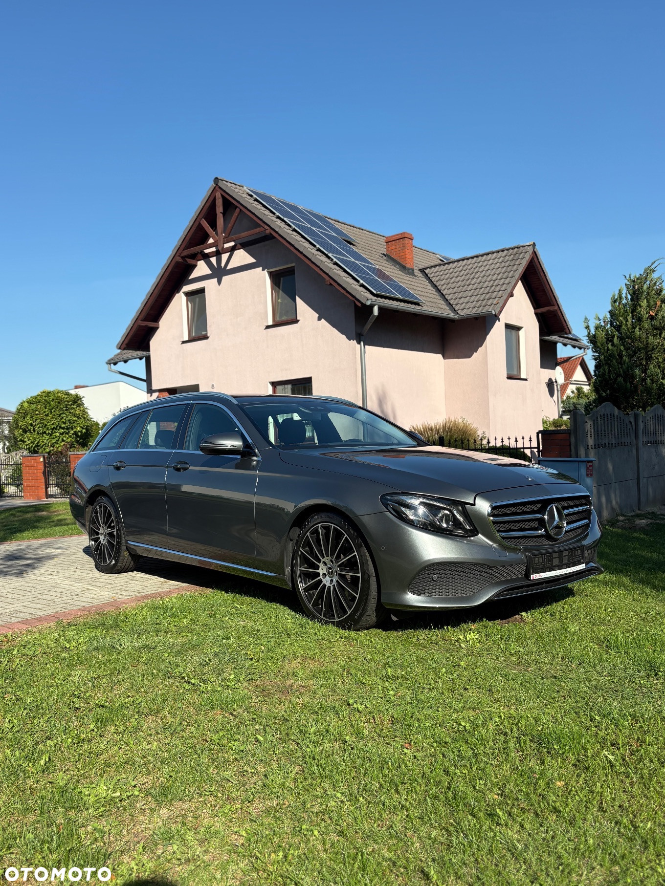 Mercedes-Benz Klasa E 220 d T 9G-TRONIC Avantgarde - 25