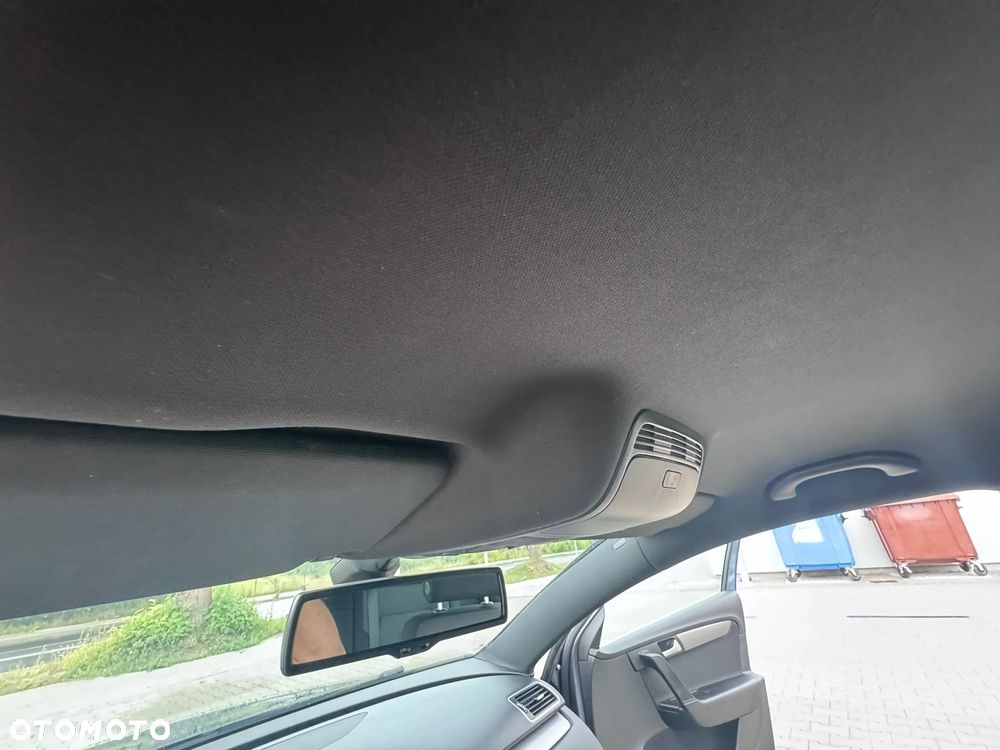 Volkswagen Passat - 24
