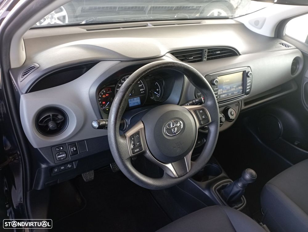 Toyota Yaris 1.0 VVT-i - 10