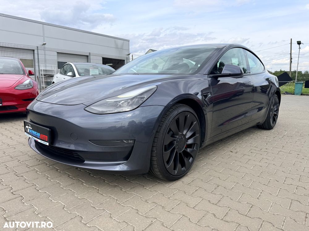 Tesla Model 3 - 2