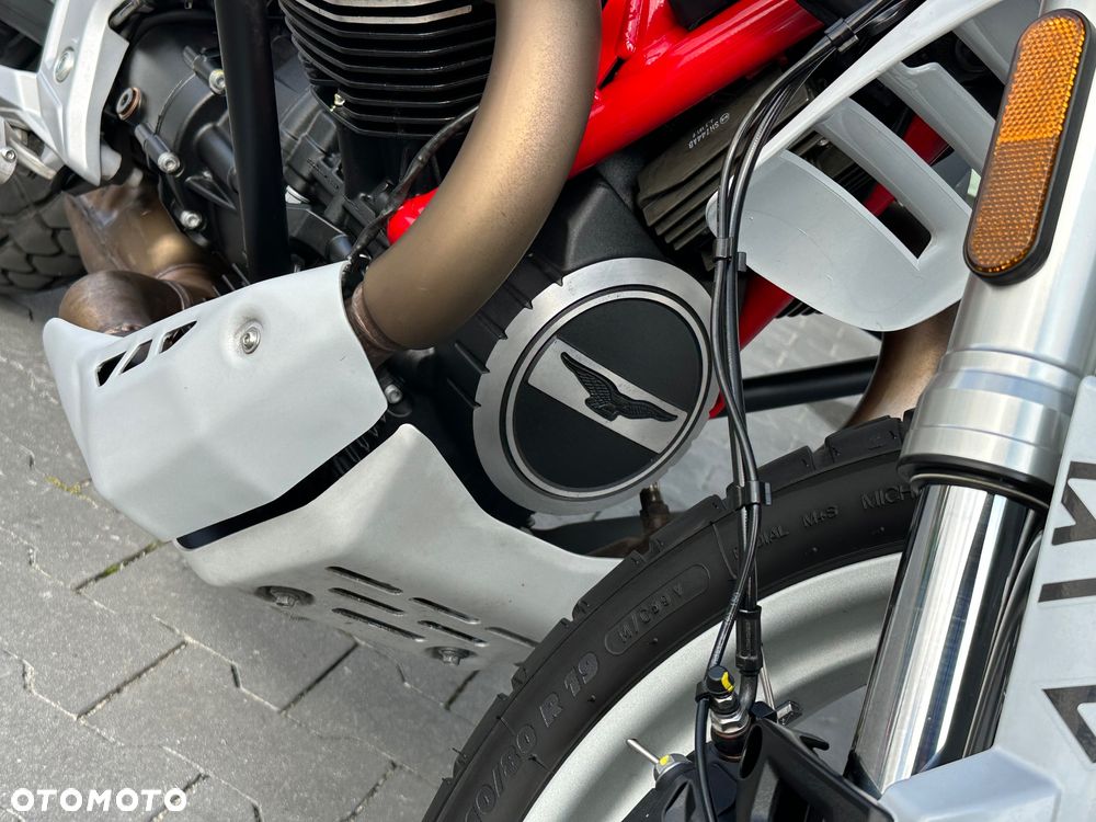 Moto Guzzi V85 - 20