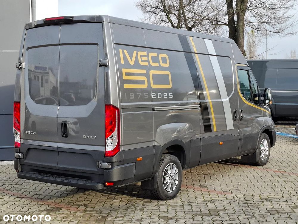 Iveco 35S16A8V - 3