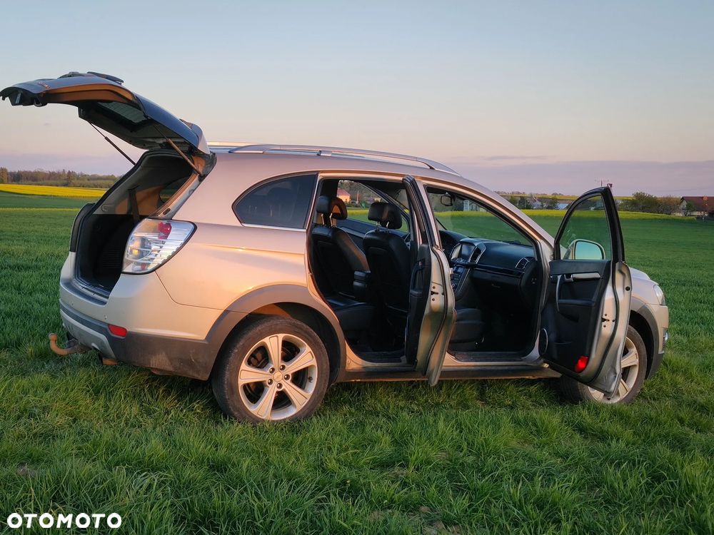 Chevrolet Captiva 2.2 D LTZ - 33