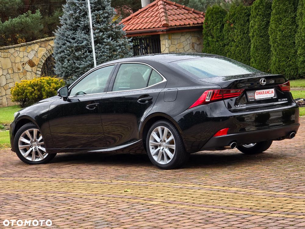 Lexus IS 200t / 300 Prestige - 10