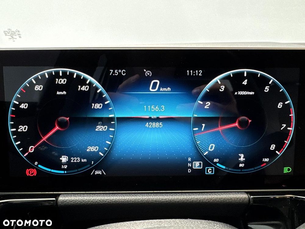 Mercedes-Benz GLA 200 Progressive - 14