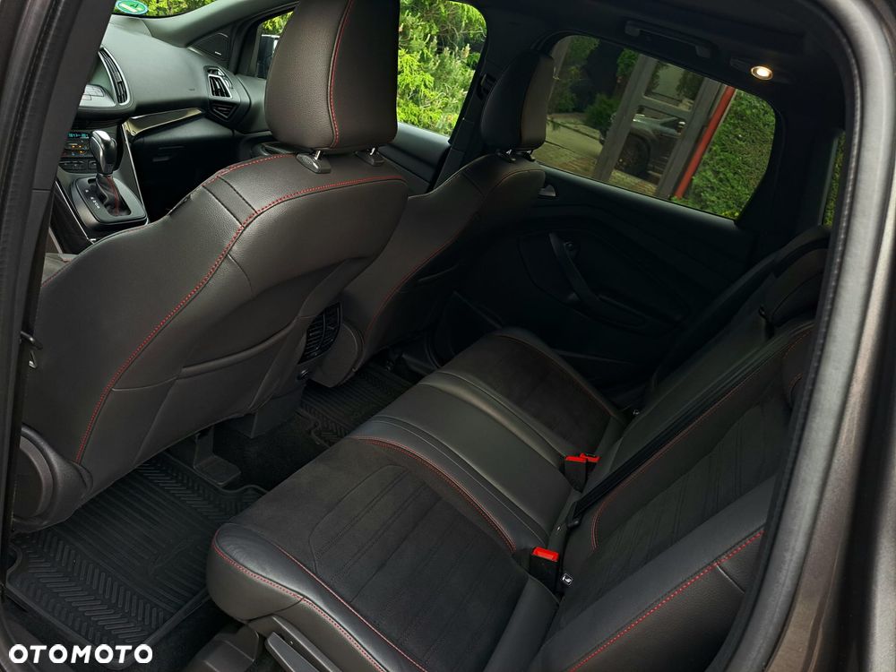 Ford Kuga 2.0 EcoBoost 4x4 ST-Line - 7