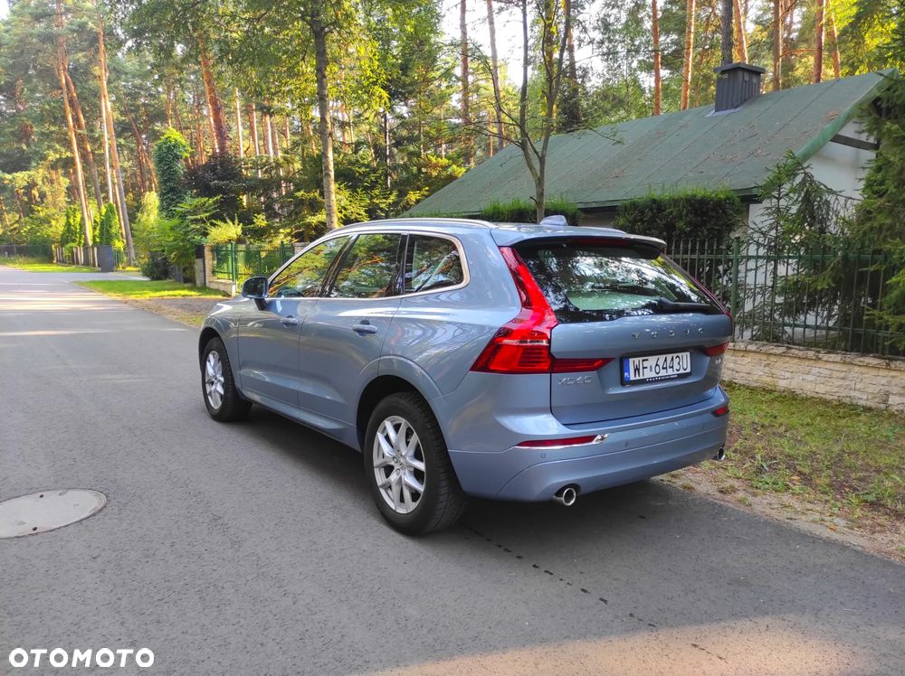Volvo XC 60 B4 D AWD Momentum Pro - 24
