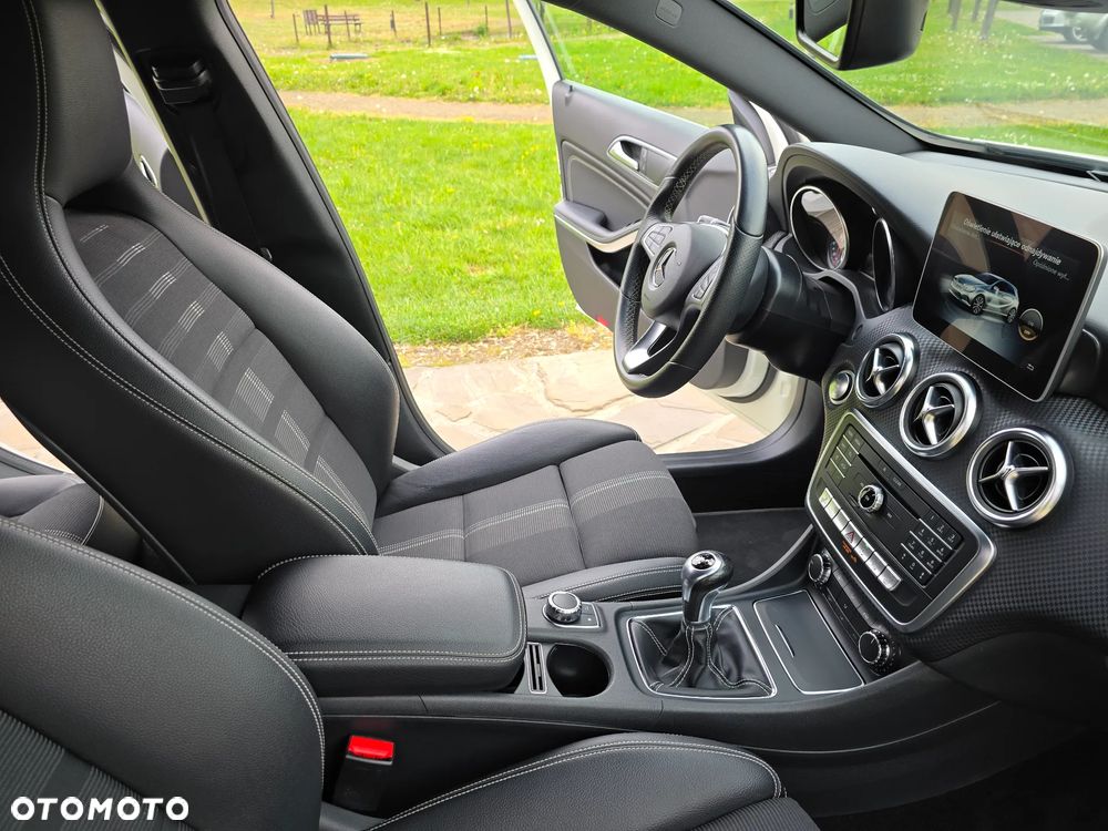 Mercedes-Benz Klasa A 180 SCORE - 31