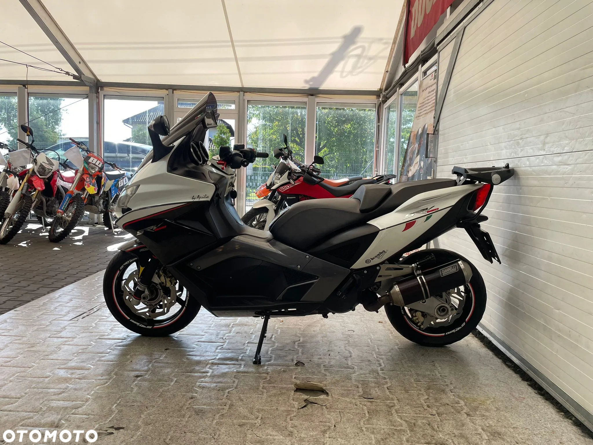 Aprilia Inny - 18