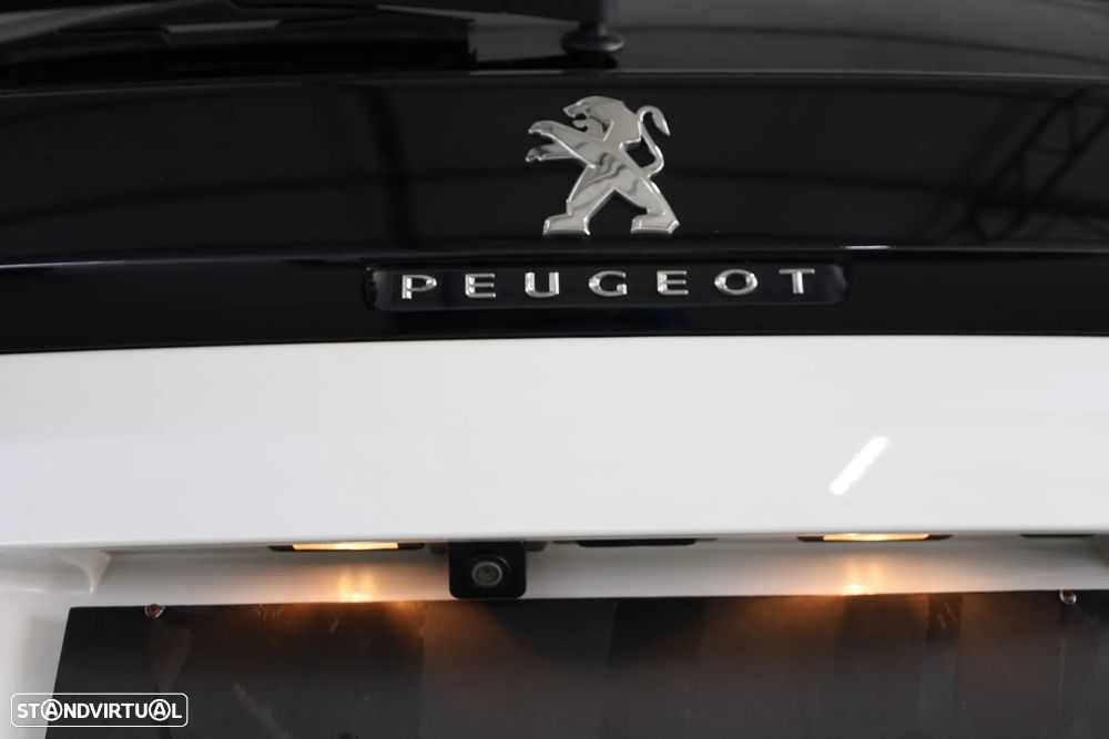 Peugeot 3008 1.5 BlueHDi GT Line EAT8 - 32