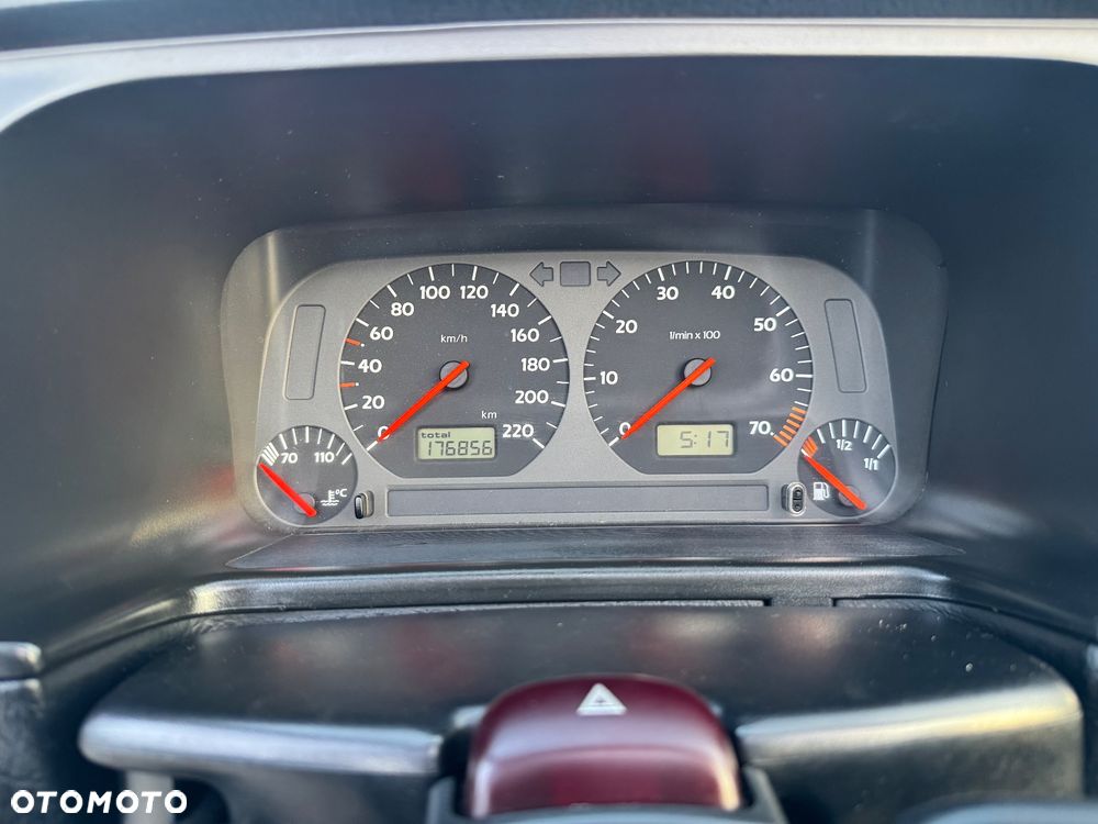 Volkswagen Golf - 15