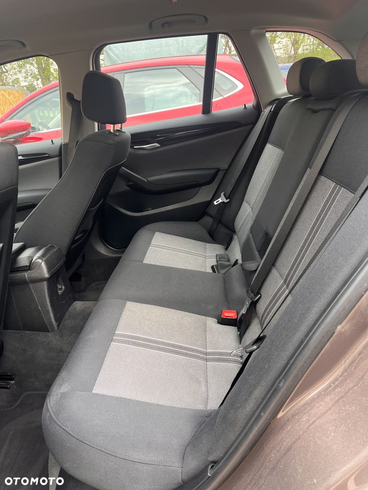 BMW X1 sDrive20d - 13