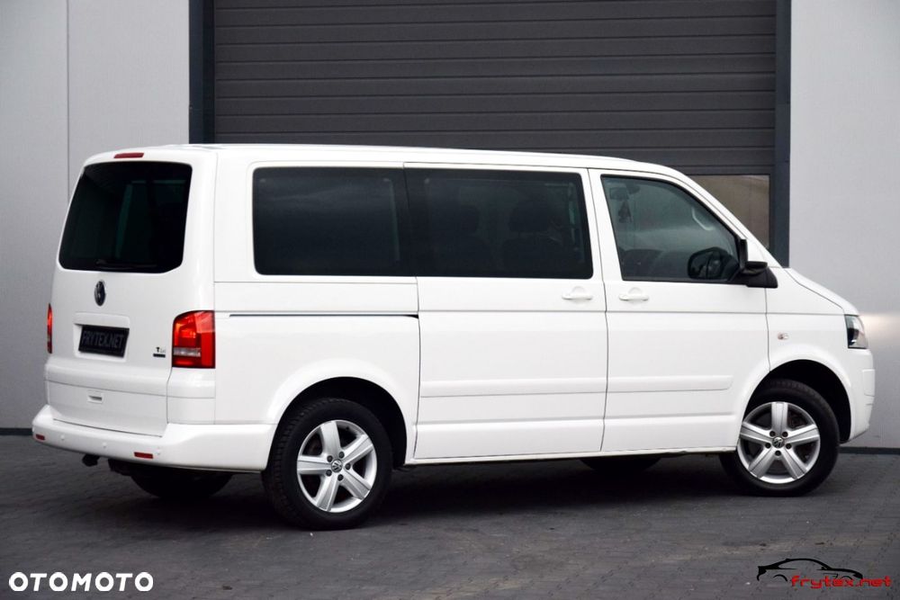 Volkswagen Caravelle - 12