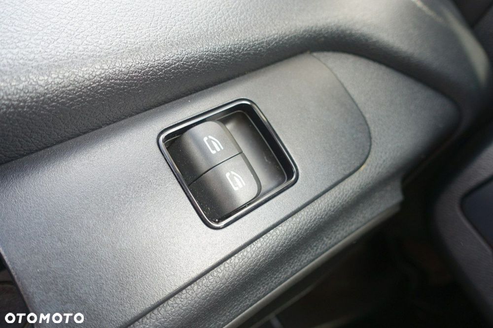 Mercedes-Benz Sprinter - 37