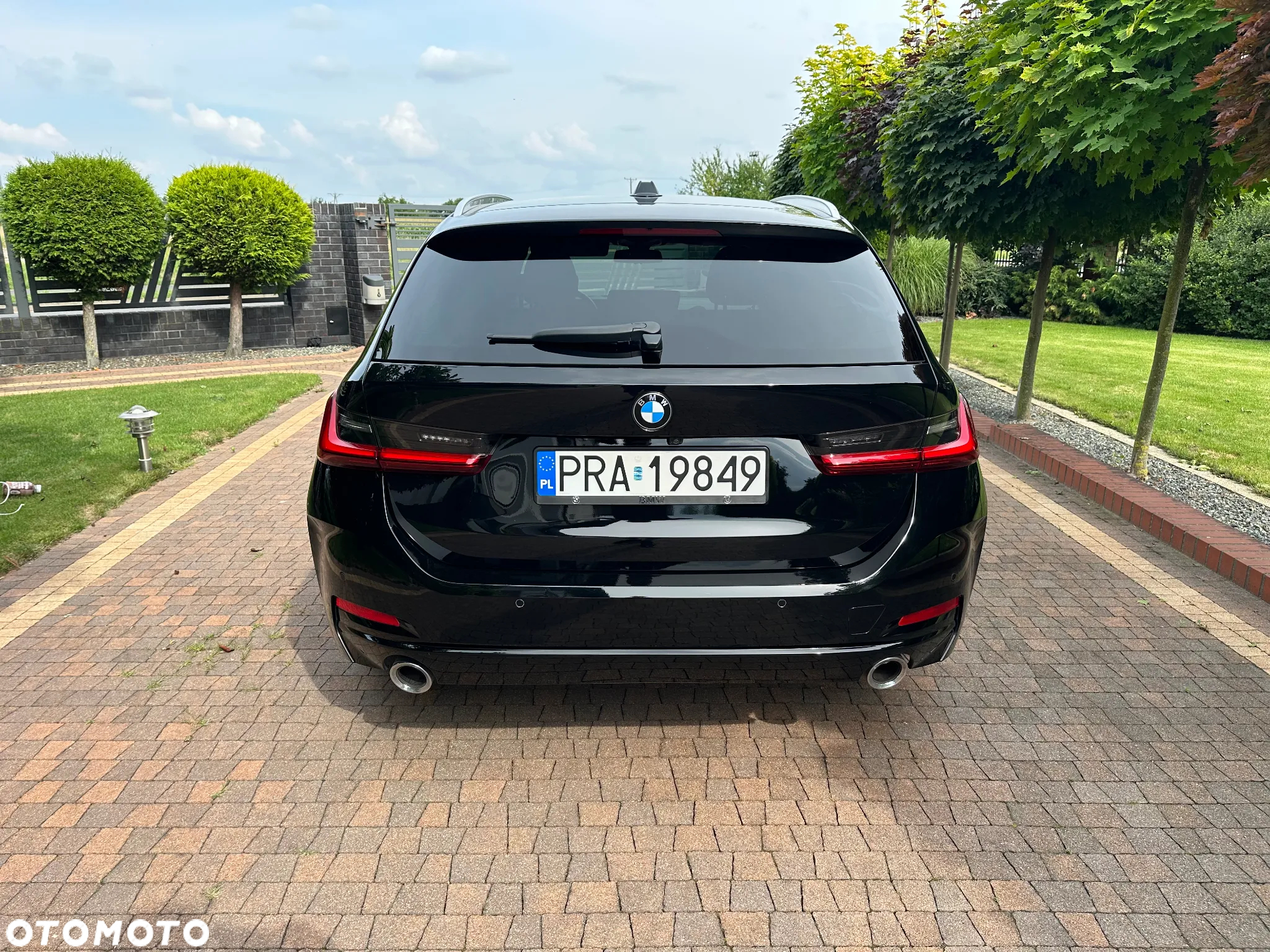 BMW Seria 3 320d Touring xDrive - 9