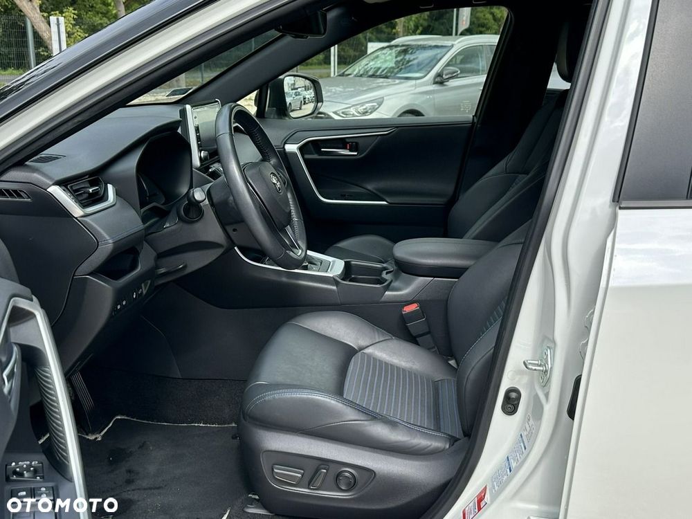 Toyota RAV4 - 13