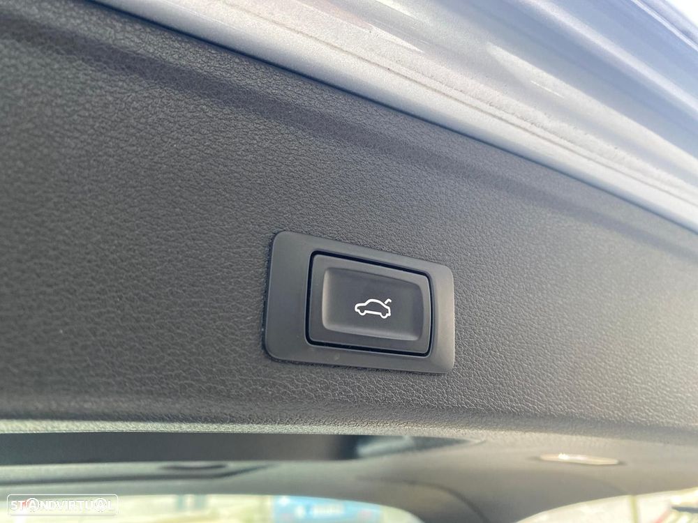 Audi A4 Avant 2.0 TDI Business Line Sport - 31