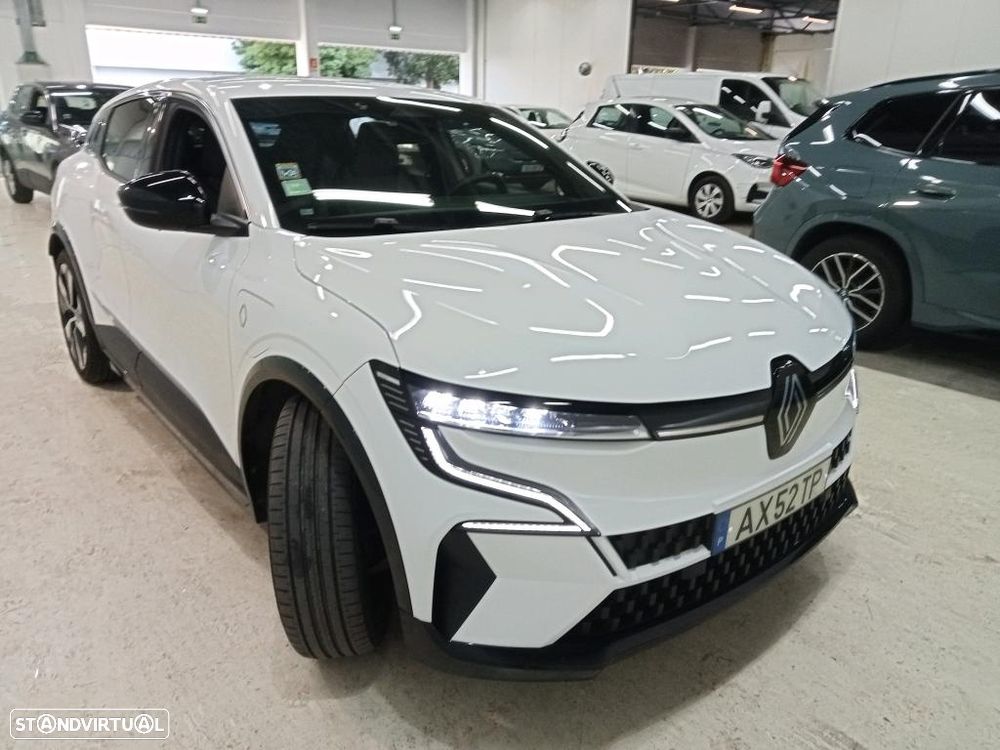 Renault Mégane E-Tech - 5
