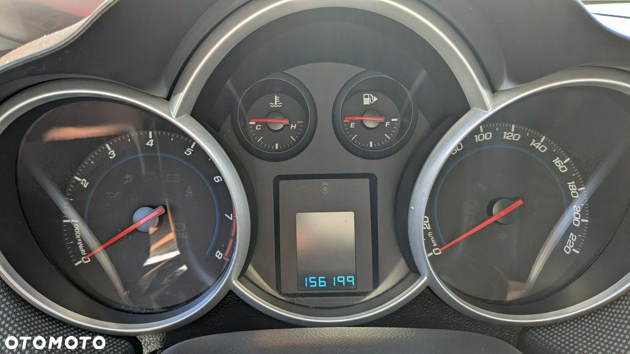 Chevrolet Cruze - 20