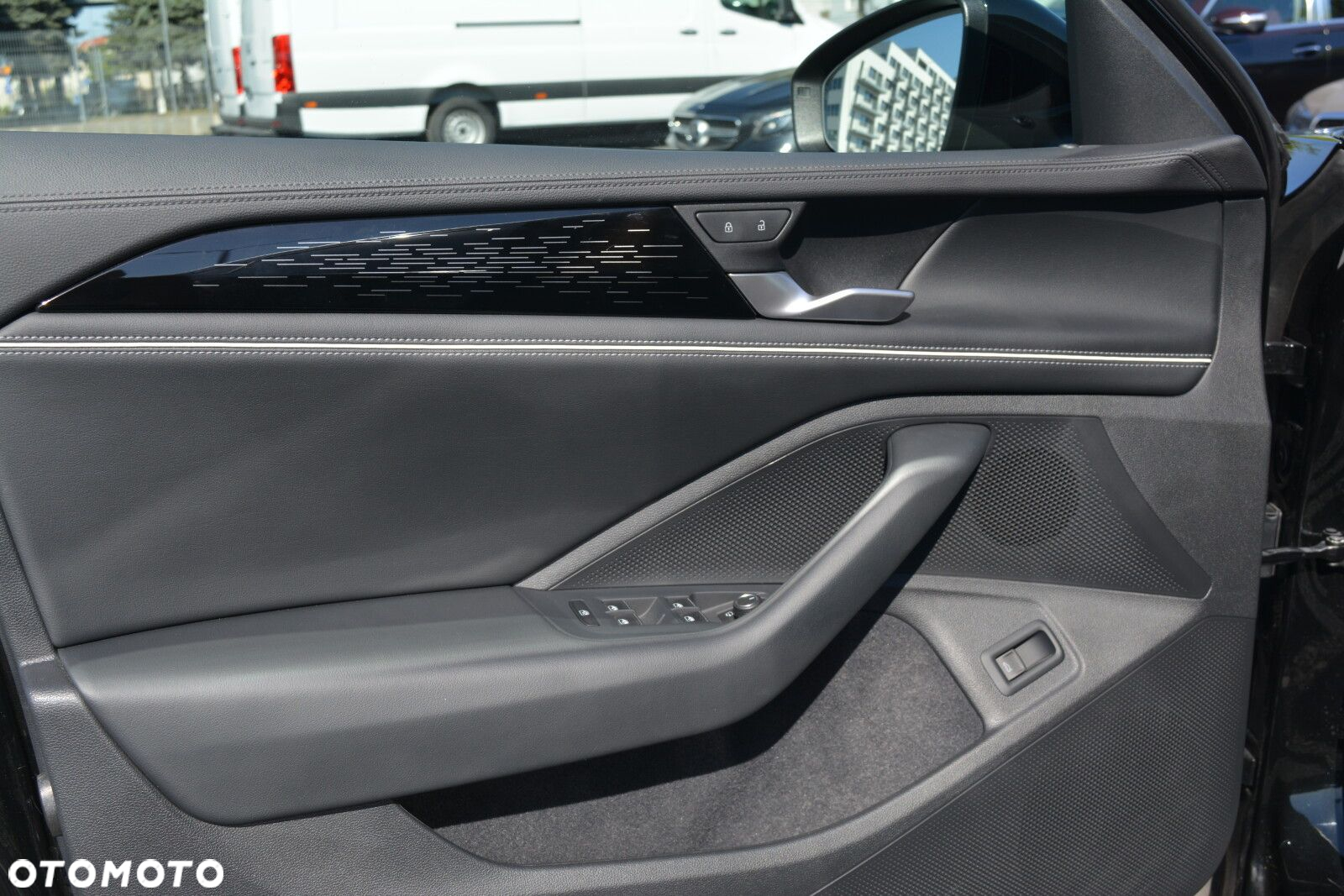 Volkswagen Passat - 11