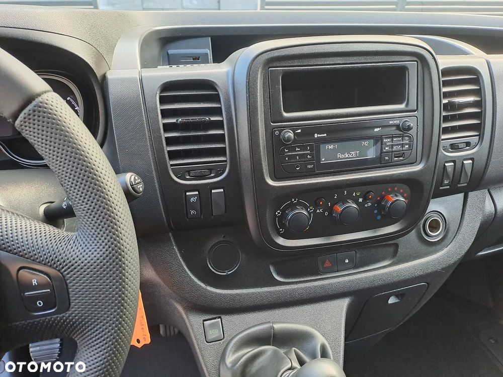 Opel Vivaro - 20