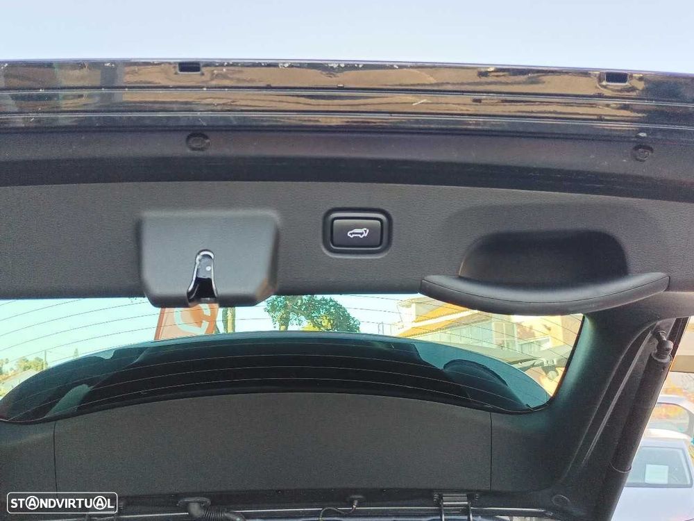 Kia Sportage 1.6 T-GDi HEV Tech - 17