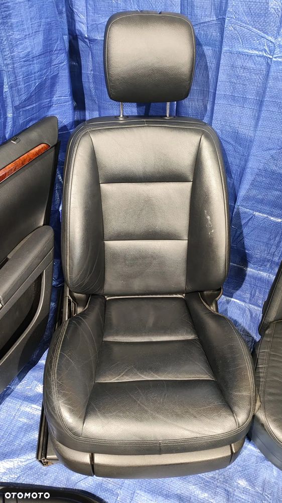 FOTELE KANAPA TUNEL ŚRODKOWY PODŁOKIETNIK BOCZKI DRZWI LED DEKORY TAPICERKA WNĘTRZE SKÓRA CZARNA GRZANA PAMIĘĆ FULL MASAŻE MERCEDES W221 LIFT KRÓTKI - 11