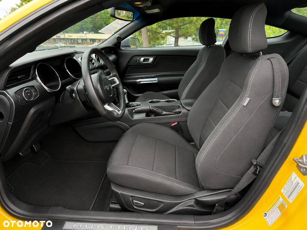 Ford Mustang 3.7 V6 - 16