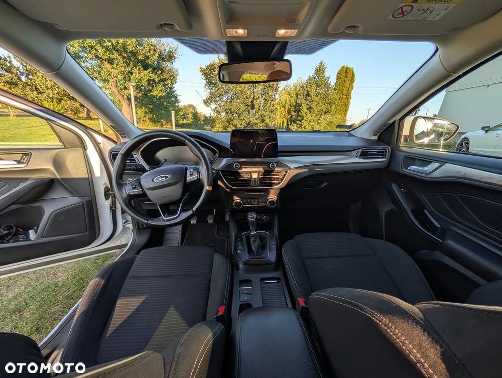 Ford Focus 1.5 EcoBoost Titanium ASS - 12