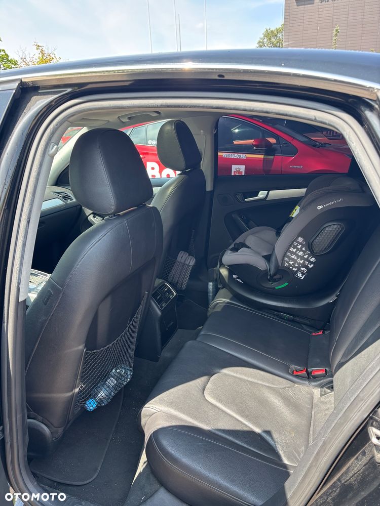 Audi A4 Limousine - 8