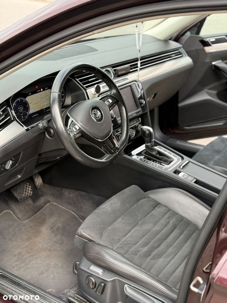 Volkswagen Passat - 8