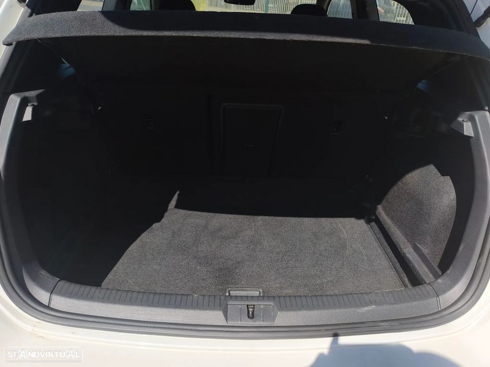 VW Golf 2.0 TSI GTI DSG - 4