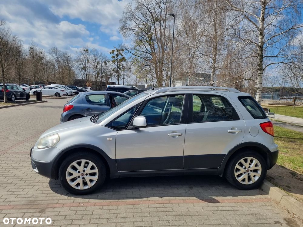 Fiat Sedici 1.6 16V 4x2 Emotion - 7