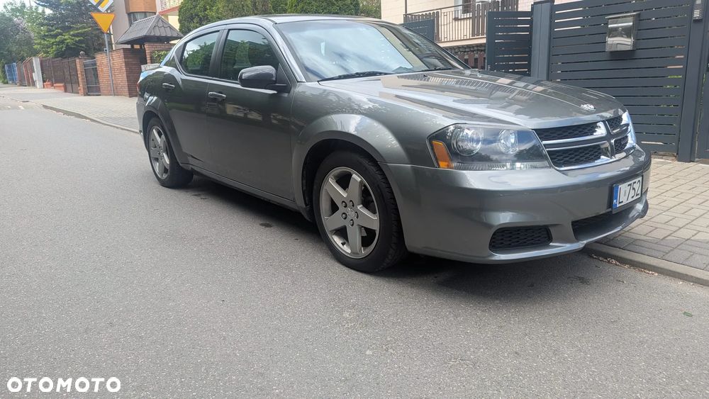 Dodge Avenger - 2