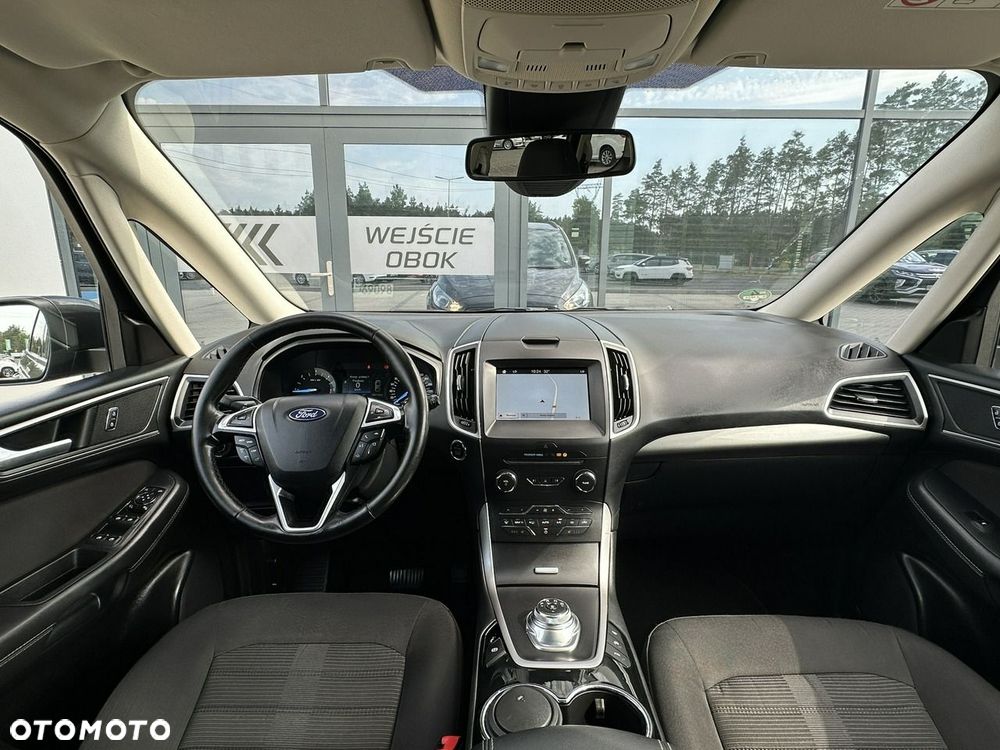 Ford Galaxy - 9