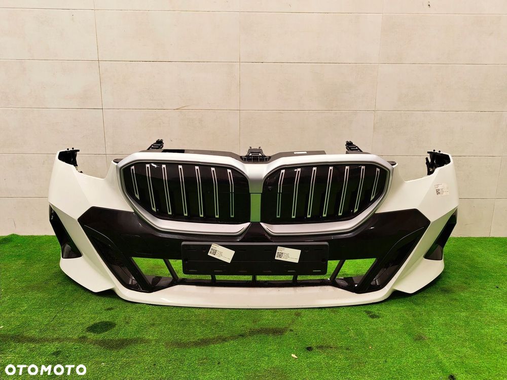 BMW 5 G60 PRZÓD MASKA ZDERZAK LAMPY BŁOTNIKI PAS PRZEDNI M-PAKIET A300 - 10