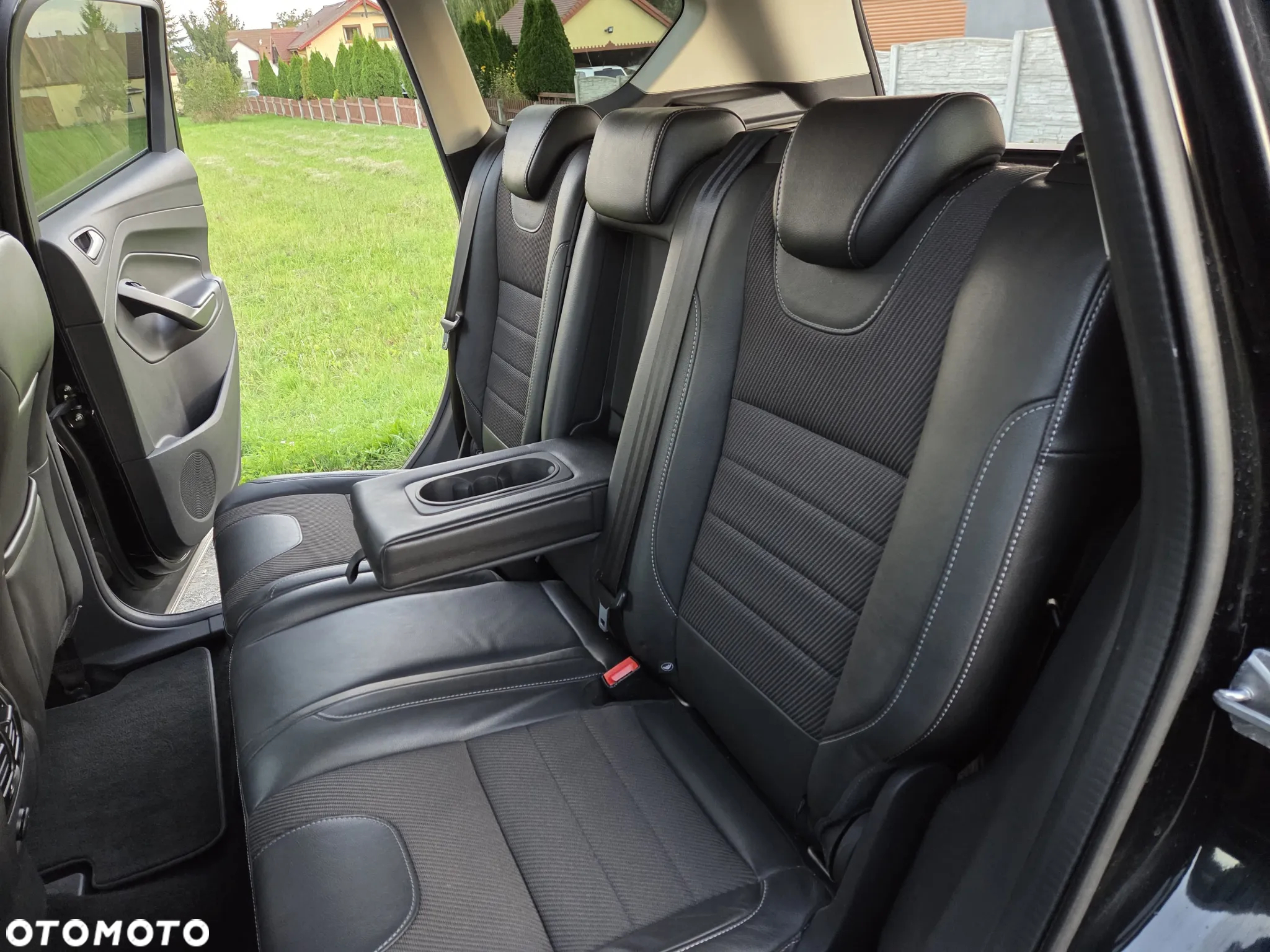 Ford Kuga 2.0 TDCi 2x4 Titanium - 23