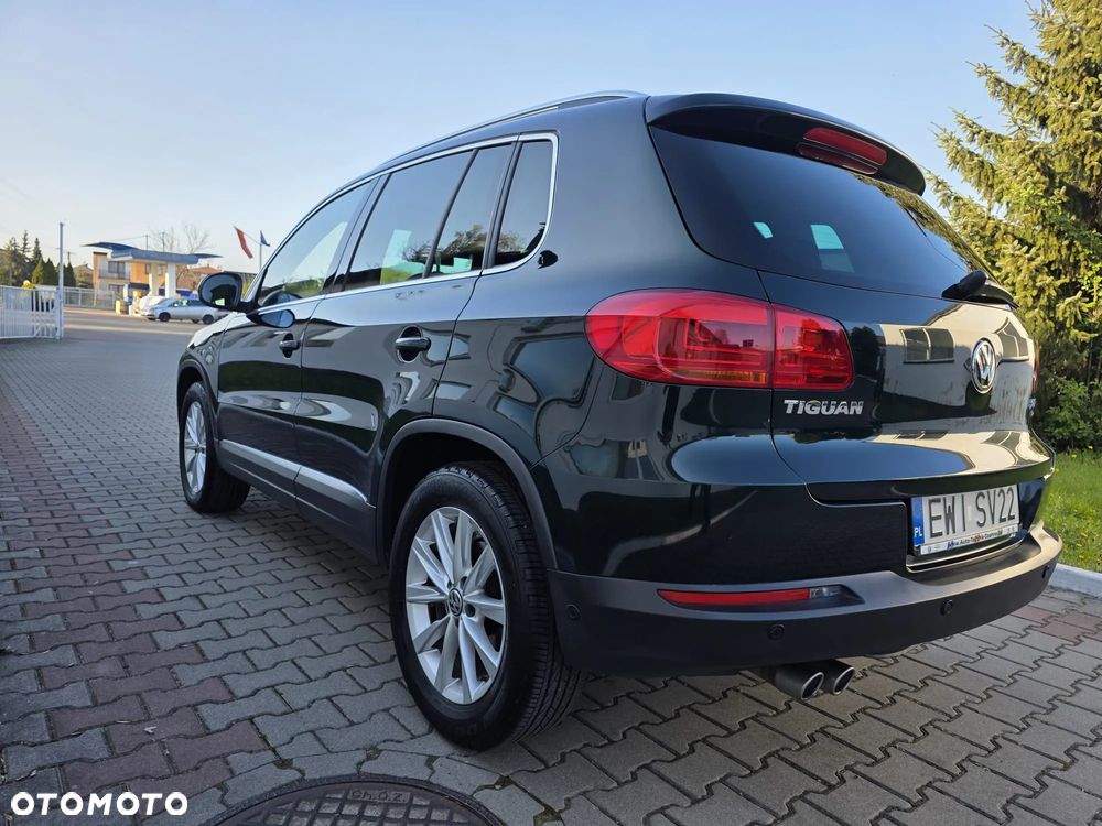 Volkswagen Tiguan 2.0 TDI DPF 4Motion BlueMotion Technology Exclusive - 5